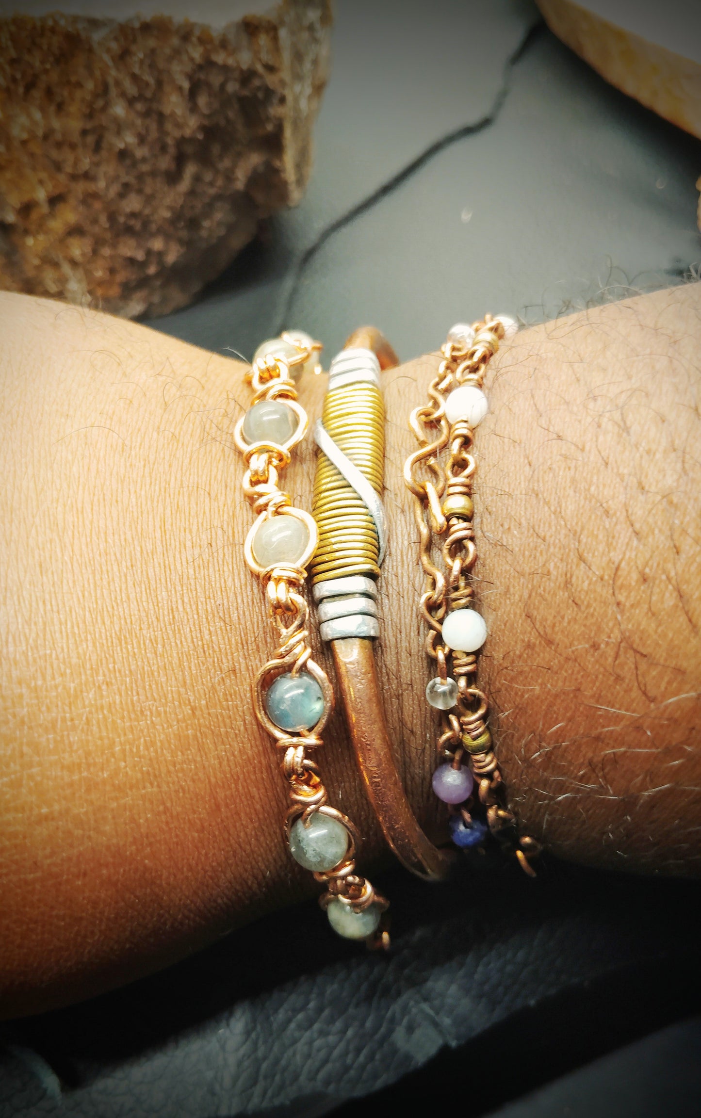 Aurora’s Embrace – Labradorite & Copper Centering Bracelet